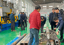 專家來(lái)廠鑒定新產(chǎn)品車橋閃光對(duì)焊機(jī)